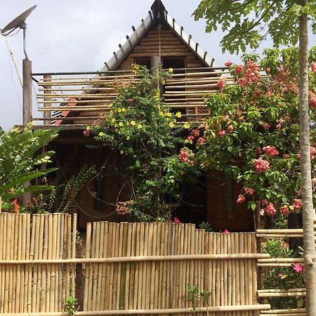 The Village House Puerto Princesa Buitenkant foto